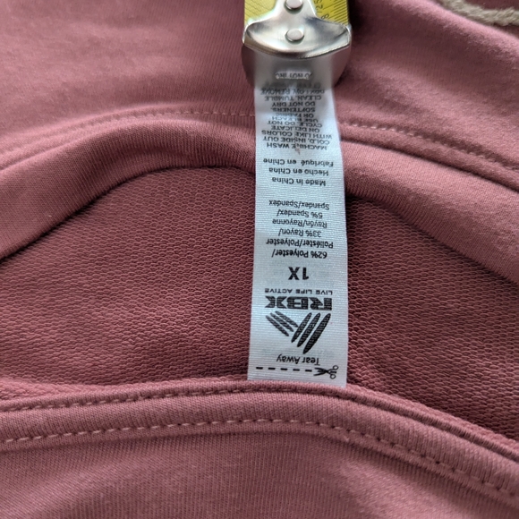 RBX Mauve Graphic Tee - Picture 5 of 8